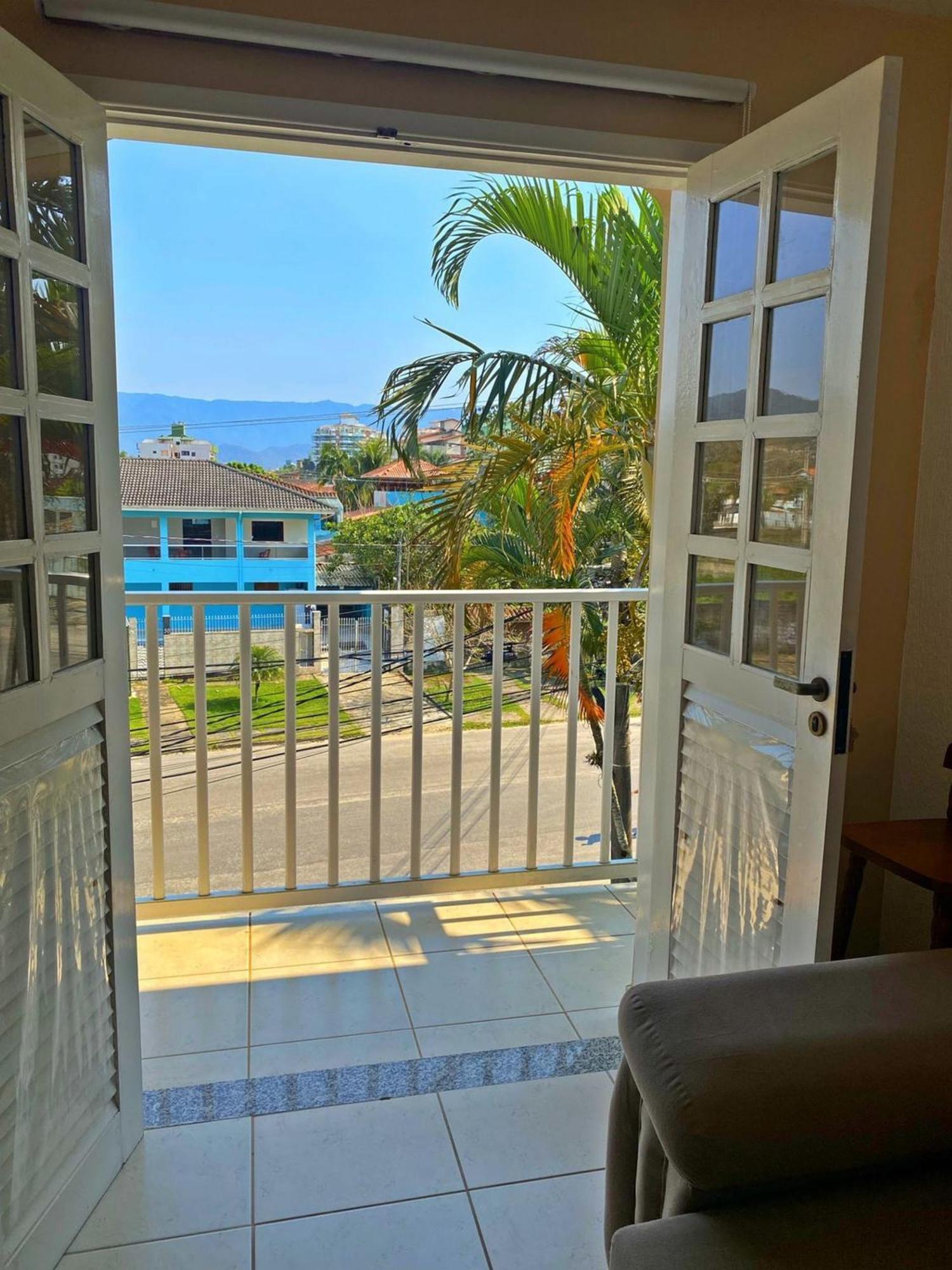 Apartamento Praia Grande Tenorio Pe Na Areia C/ Ar 우바투바 외부 사진